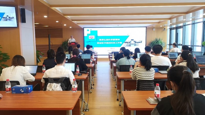 小标题：选择机构，关注这些关键指标