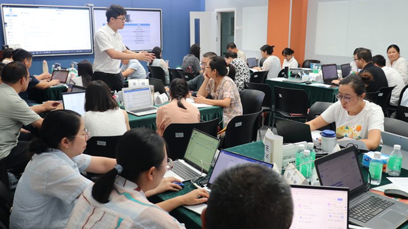 电工培训价格揭秘：影响因素及合理预算